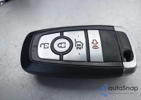 2016 Ford Mustang V6 z USA, uszkodzony, nr VIN 1FA6P8AM7G5247511